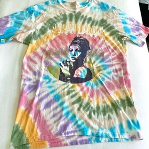 Lauren Daigle - Poshmark